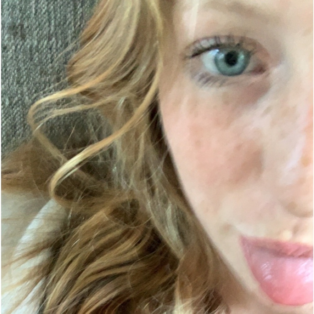 Meet your Posher, Clara